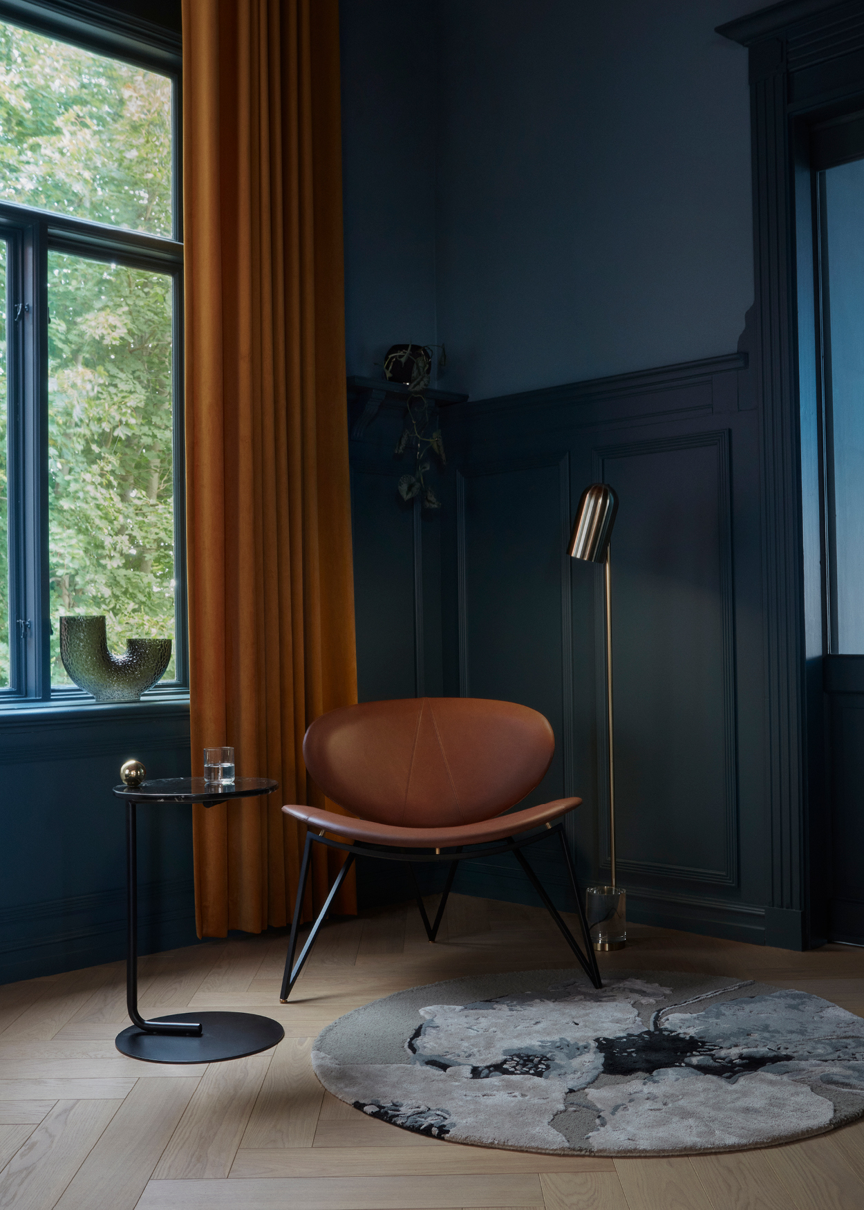 ARURA medium glass vase ARURA medium glass vase